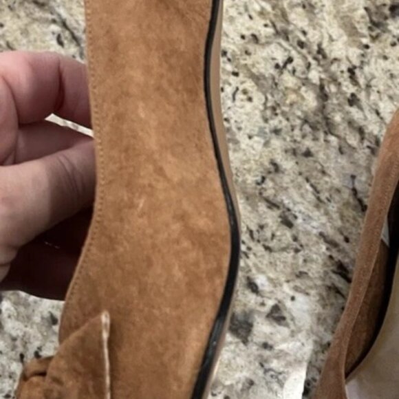 Vintage California Magdesians Tan Suede Peep Toe Heels Bow Size 6M Brown Shoe - Picture 2 of 11